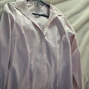 H&M button up shirt. 
Never Worn!